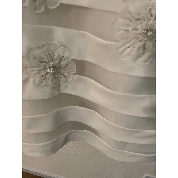 GALINA DAVIDS BRIDAL Women's Size 6 Strapless Sweetheart Ivory Wedding Dress - Picture 4 of 5